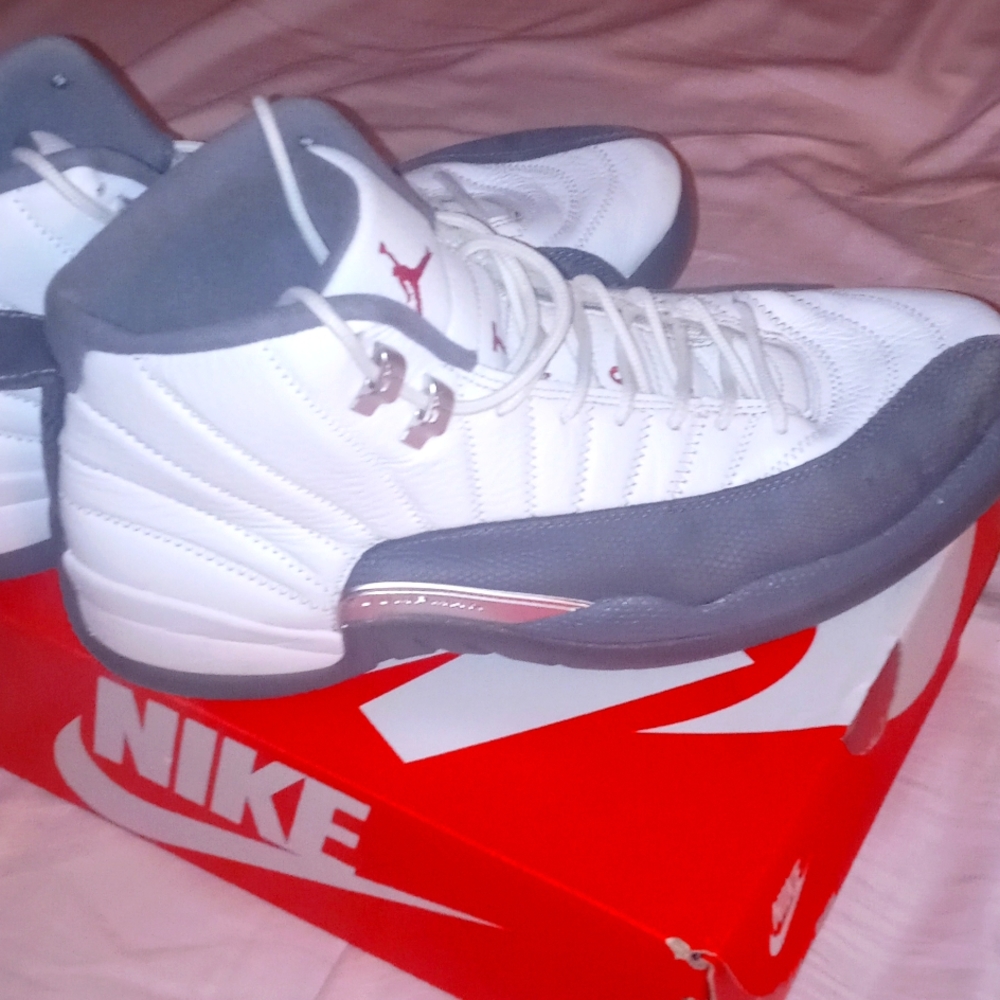 Jordan 12 Retro